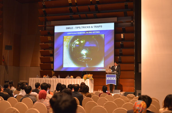 Dr Ramamurthy Presentation Photo